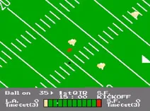 Screenshot of NES Play Action Football (U)